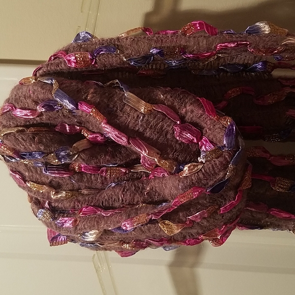 Colorful ribbon scarf - Picture 3 of 4